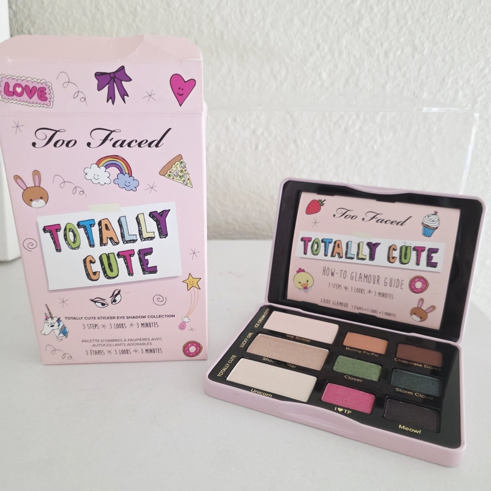 Too faced totaly cute eyeshadow palette Limited Edition New NIB No Stickers